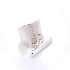 Bague large T