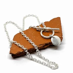 Collier chaîne fine Médaille