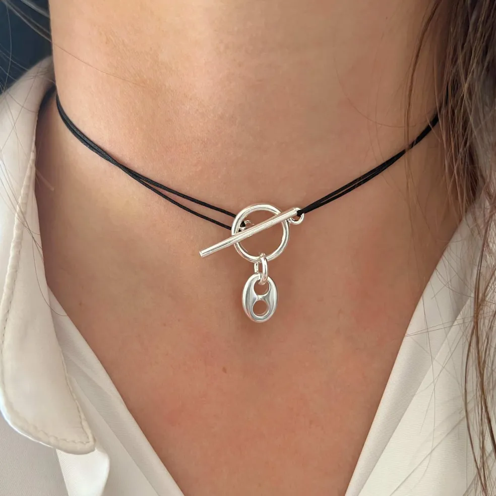 Collier fin grain de café "Lou"