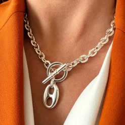 Collier Scarlett Café